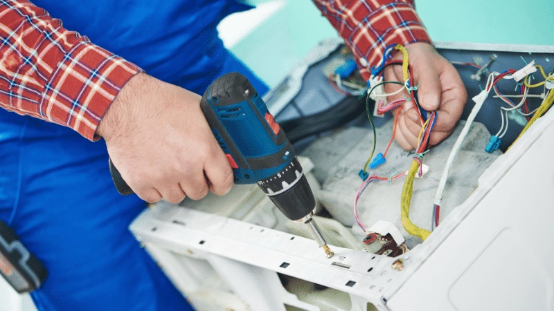Adalar Fondital Fondital çamaşır makinesi kart tamiri – Su almama arızası orijinal parça ile giderildi. - Teknik servis örneği